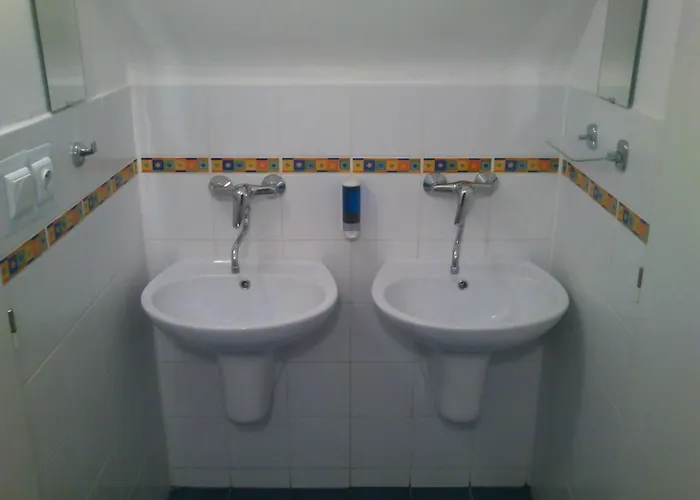 Privat 107 * Pavčina Lehota